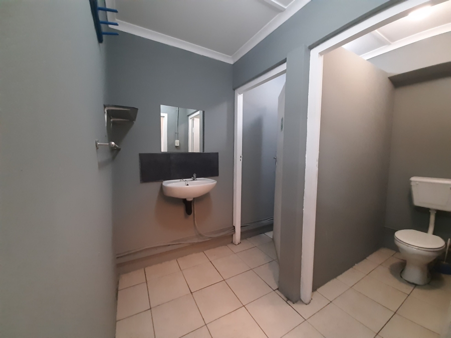 To Let commercial Property for Rent in East London Central Eastern Cape
